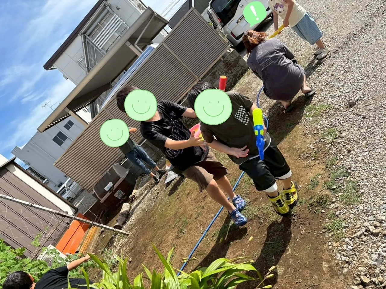 お友達みんなで水遊び🔫
