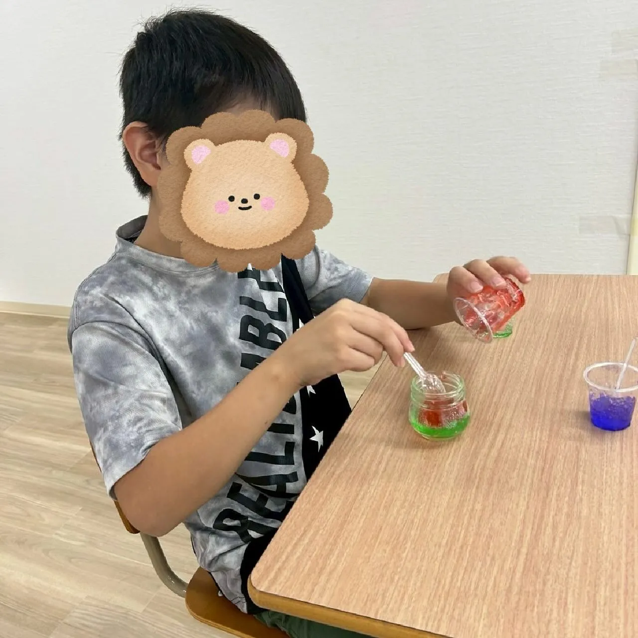敬老の日制作でアロマポット作りをしました🎵