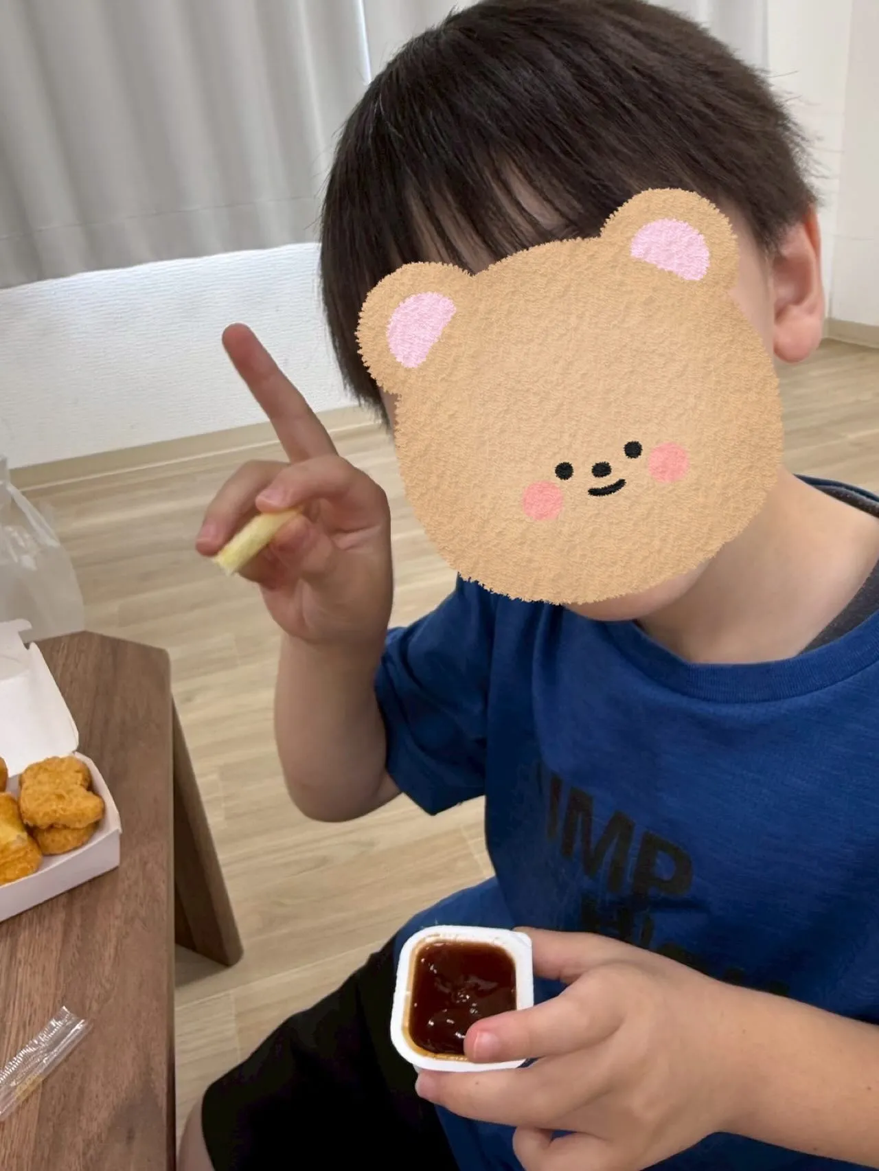 今日は、お買い物学習でマクドナルドにお昼ご飯を買いに行きまし...